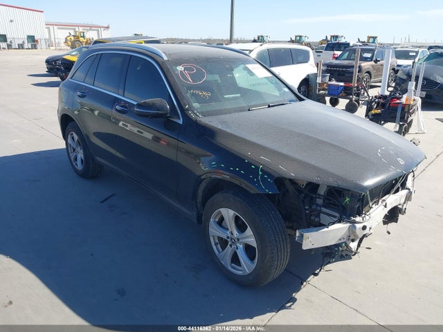 2018 MERCEDES-BENZ GLC 300 WDC0G4KB5JV061201