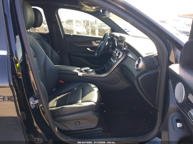 2018 MERCEDES-BENZ GLC 300 WDC0G4KB5JV061201 Photo 4