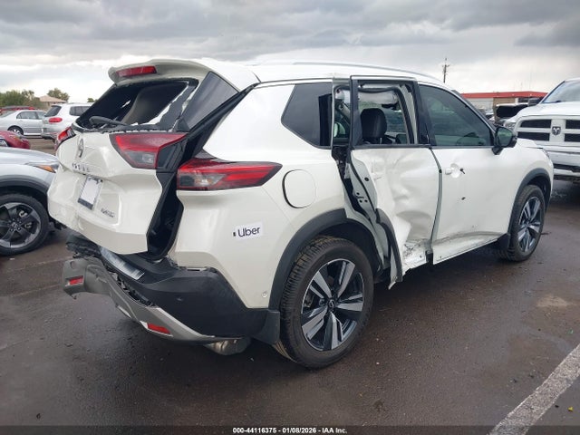 JN8BT3DC6NW120822 Nissan Rogue Platinum Fwd