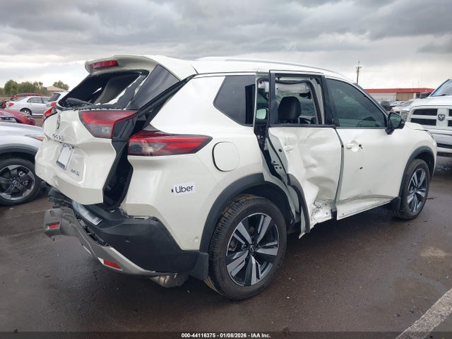 JN8BT3DC6NW120822 Nissan Rogue Platinum Fwd