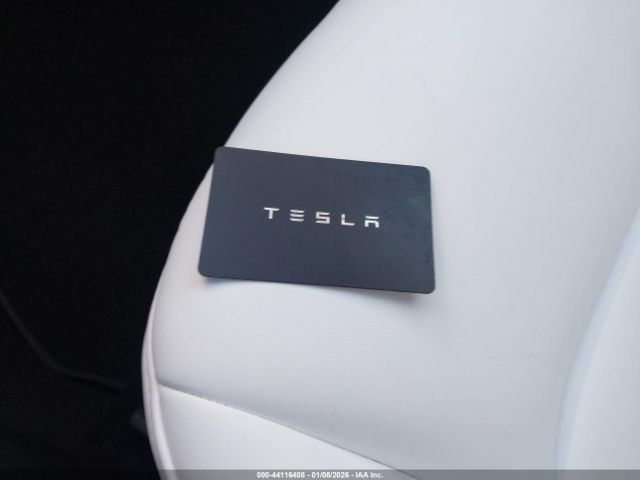 2024 TESLA MODEL Y 7SAYGDEE0RA331282 Photo 10