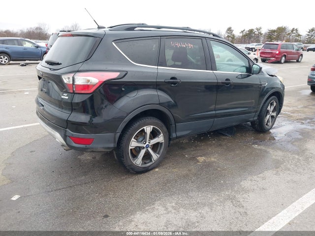 2017 FORD ESCAPE 1FMCU0GD7HUC07009 Photo 3