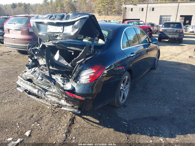 WDDZF4KB8KA548777 Mercedes-Benz E 300 4matic