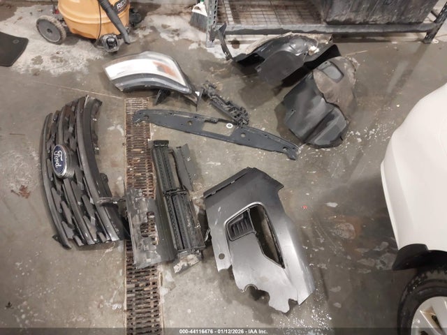 1FM5K8D83JGC86610 Ford EXPLORER XLT