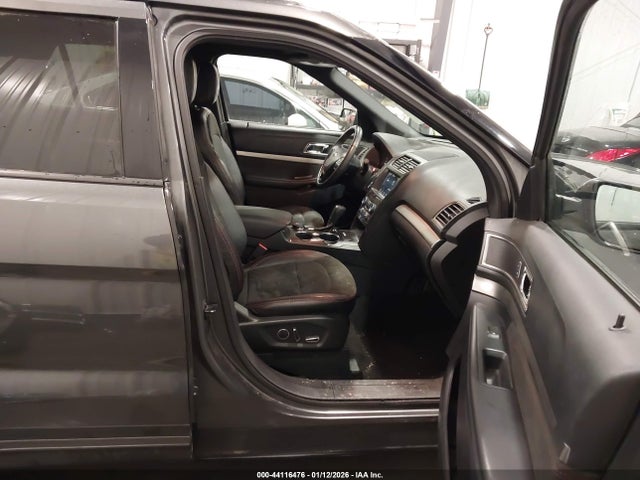 1FM5K8D83JGC86610 Ford EXPLORER XLT