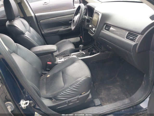 2020 MITSUBISHI OUTLANDER JA4AD3A36LZ035445 Photo 4