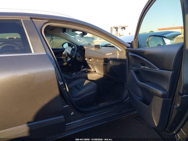44116508 :رقم المزاد ، 3MVDMBBMXSM772084 vin ، 2025 Mazda Cx-30 2.5 S Select Sport مزاد بيع