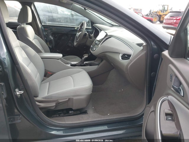 2021 CHEVROLET MALIBU 1G1ZD5ST3MF056493 Photo 4