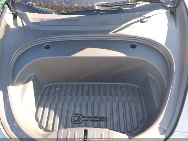 2023 TESLA MODEL 3 5YJ3E1EB5PF708092 Photo 9