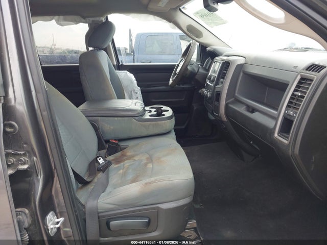 Продажа на аукционе авто 2019 Ram 1500 Classic Tradesman  4x2 6'4 Box, vin: 1C6RR6FG9KS613351, номер лота: 44116581