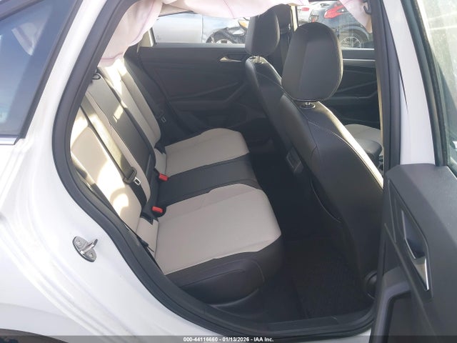 Продажа на аукционе авто 2021 Volkswagen Jetta 1.4t R-line/1.4t S/1.4t Se, vin: 3VWC57BUXMM014009, номер лота: 44116660