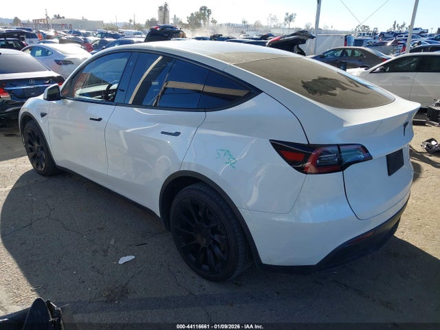 2023 TESLA MODEL Y 7SAYGDEE1PA096937 Photo 2
