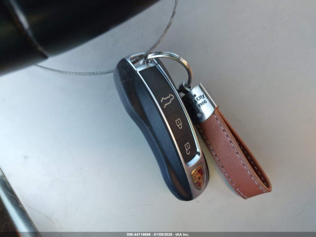 2019 PORSCHE CAYENNE WP1AA2AY2KDA12923 Photo 10