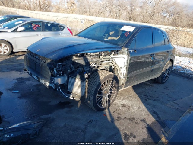 2019 PORSCHE CAYENNE WP1AA2AY2KDA12923 Photo 1