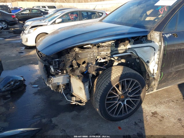 2019 PORSCHE CAYENNE WP1AA2AY2KDA12923 Photo 5