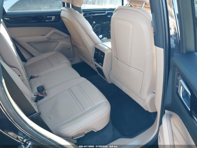 2019 PORSCHE CAYENNE WP1AA2AY2KDA12923 Photo 7