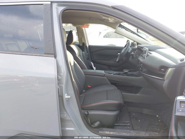 5N1BT3BB9TC702591 Nissan Rogue Rock Creek