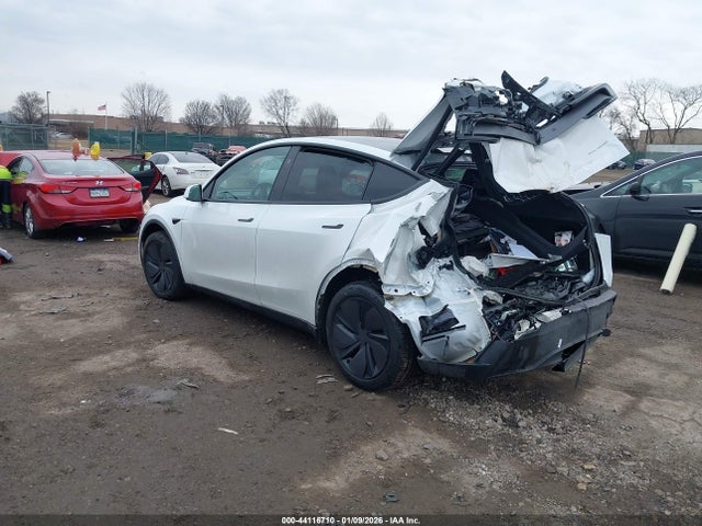 2026 TESLA MODEL Y 7SAYGDEE5TA487924 Photo 2