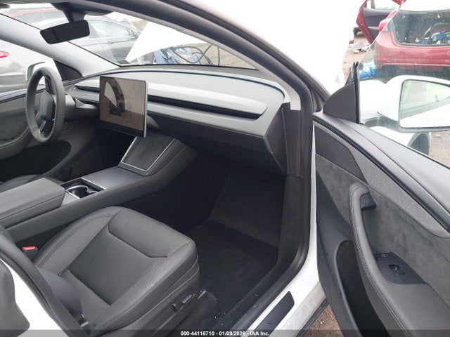 2026 TESLA MODEL Y 7SAYGDEE5TA487924 Photo 4
