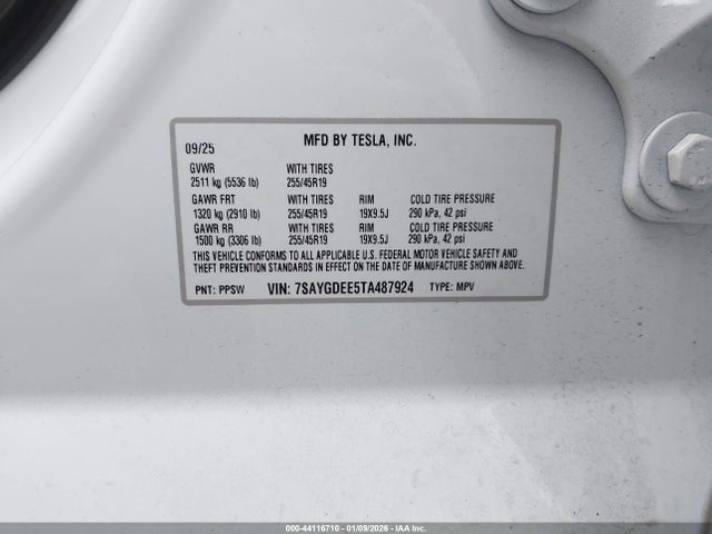 2026 TESLA MODEL Y 7SAYGDEE5TA487924 Photo 8