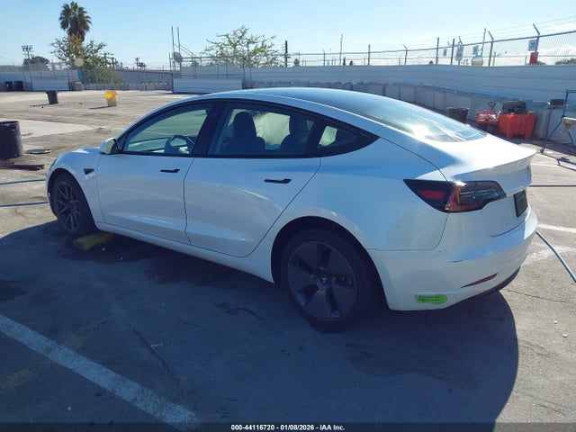 2023 TESLA MODEL 3 5YJ3E1EA2PF556473 Photo 2