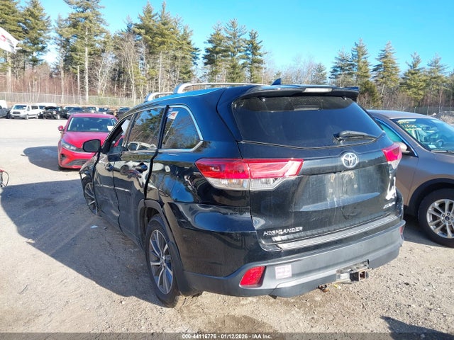 Toyota Highlander Xle 2017 5TDJZRFH5HS377556 Image 3