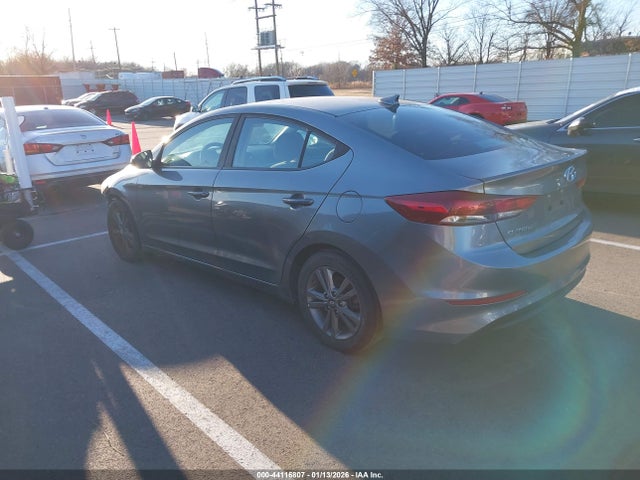 5NPD84LFXJH309531 Hyundai ELANTRA SEL