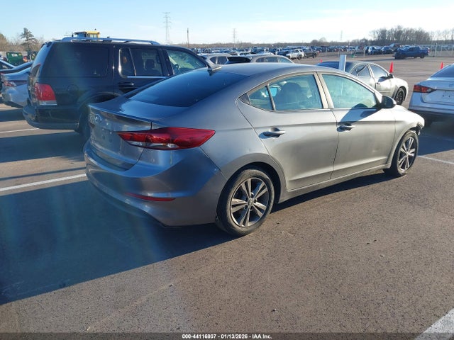 5NPD84LFXJH309531 Hyundai ELANTRA SEL