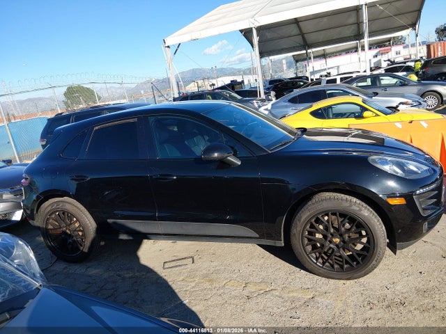 WP1AB2A52JLB31367 Porsche MACAN S