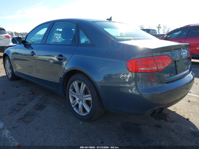 2010 AUDI A4 WAUBFAFL6AN029177 Photo 2