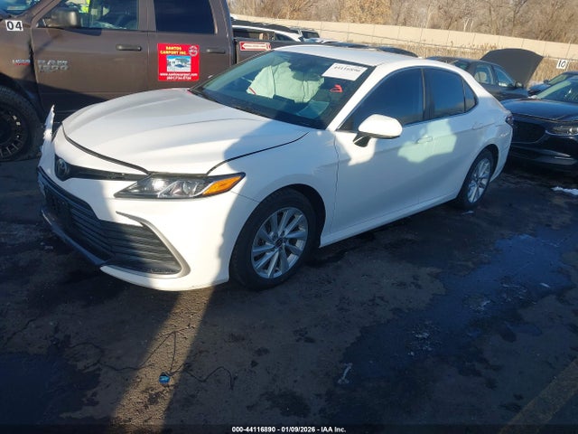 4T1C11AK3MU560475 Toyota CAMRY LE