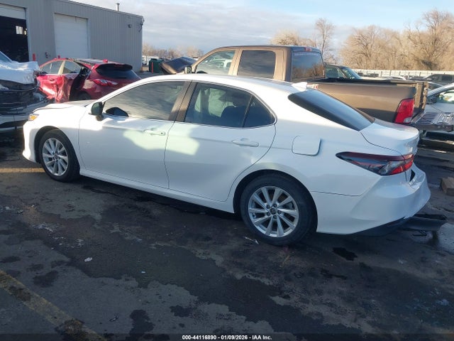 4T1C11AK3MU560475 Toyota CAMRY LE