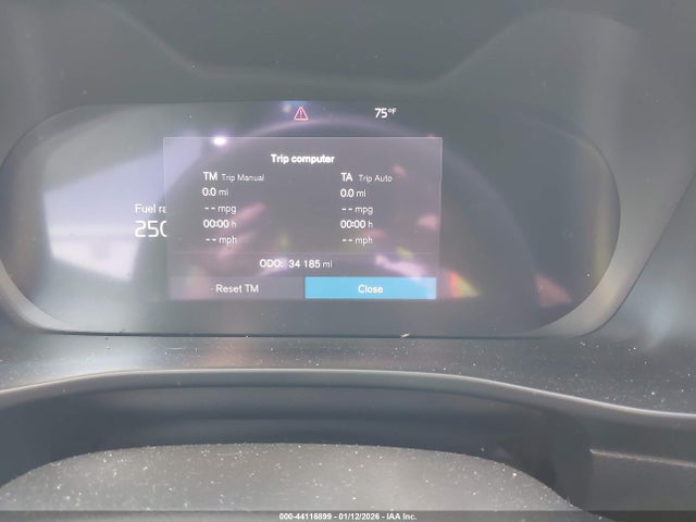 2023 Volvo Xc40 B5 Plus Dark Theme მანქანა იყიდება აუქციონზე, vin: YV4L12UW8P2972218, აუქციონის ნომერი: 44116899