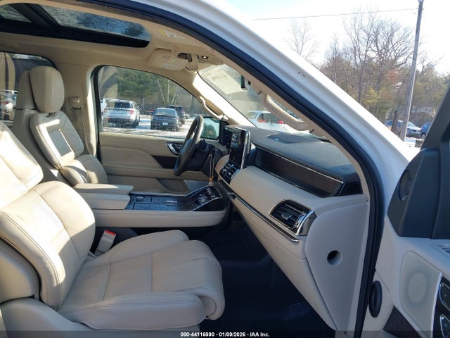 2021 LINCOLN NAVIGATOR 5LMJJ2LT0MEL21251 Photo 4