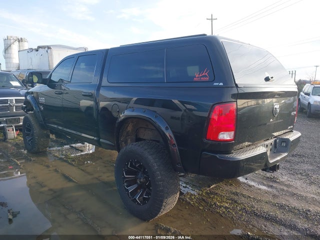 3C6UR5DL6JG314829 RAM 2500 Big Horn 4x4 6&#039;4 Box