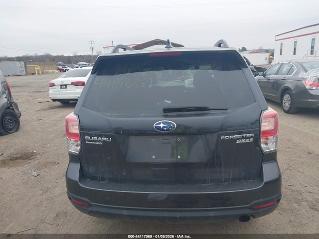 Auction sale of the 2017 Subaru Forester 2.5i Touring, vin: JF2SJAWC7HH555376, lot number: 44117069