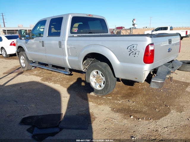 2013 FORD F-250 1FT7W2B69DEA57400 Photo 2