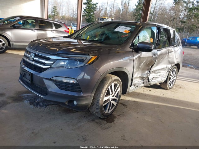 Honda Pilot Touring 2018 5FNYF6H90JB064176 Image 2