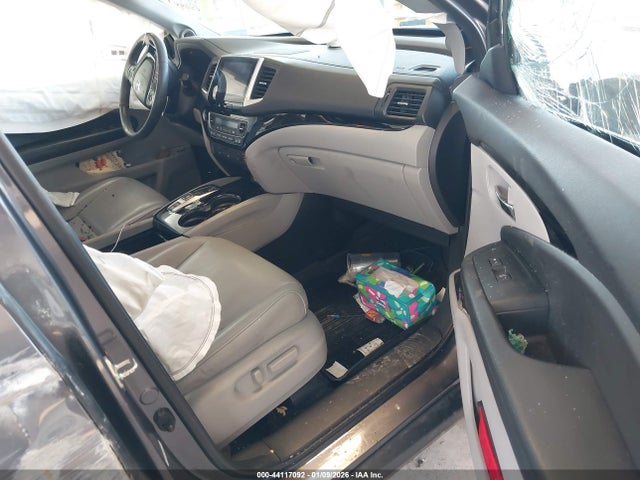 Honda Pilot Touring 2018 5FNYF6H90JB064176 Image 5