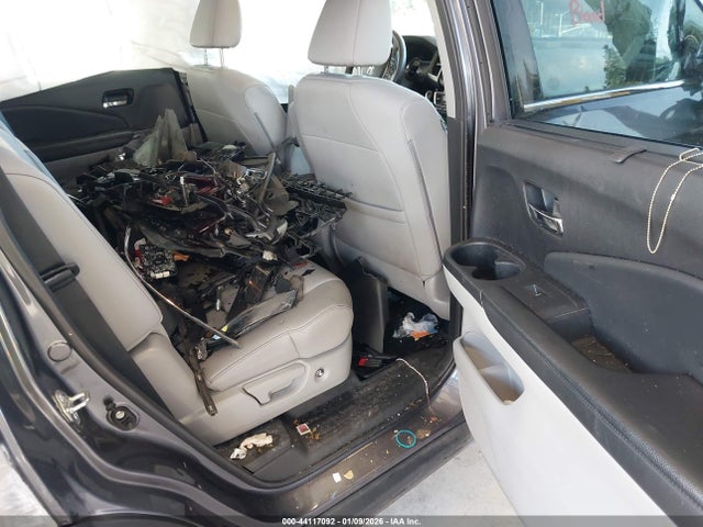 Honda Pilot Touring 2018 5FNYF6H90JB064176 Image 8