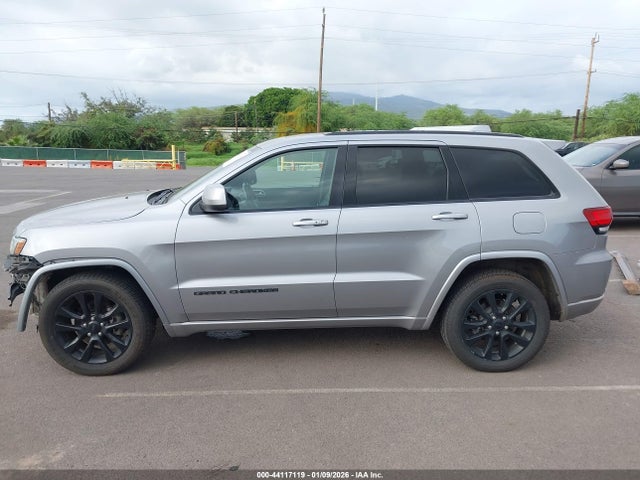 1C4RJFAGXKC588770 Jeep Grand Cherokee Altitude 4x4