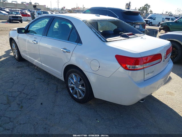 2010 LINCOLN MKZ 3LNHL2GC0AR752591 Photo 2