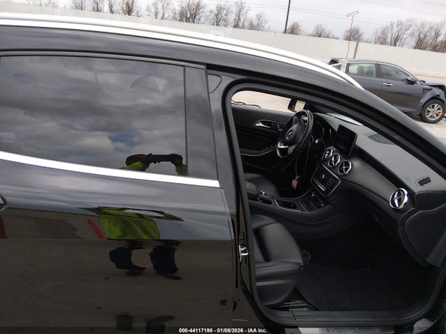 2019 MERCEDES-BENZ GLA 250 WDCTG4EB5KU007414 Photo 4