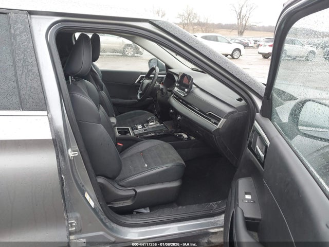 2023 MITSUBISHI OUTLANDER JA4J4UA85PZ034150 Photo 4