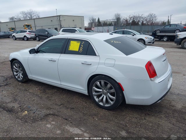 2017 CHRYSLER 300 2C3CCAEG2HH512323 Photo 2