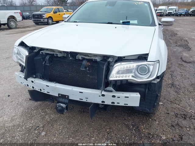 2017 CHRYSLER 300 2C3CCAEG2HH512323 Photo 5