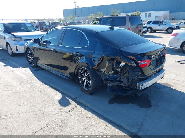 4T1B11HK1KU209739 Toyota CAMRY SE