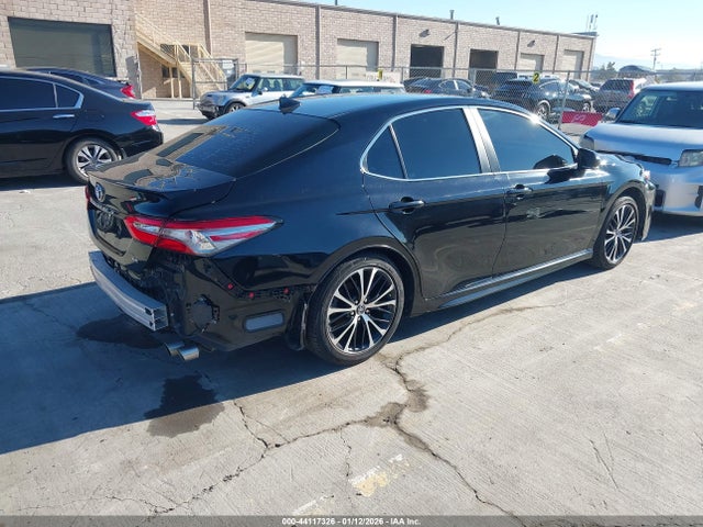 4T1B11HK1KU209739 Toyota CAMRY SE