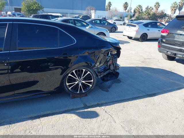 4T1B11HK1KU209739 Toyota CAMRY SE