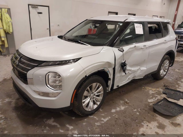 2025 MITSUBISHI OUTLANDER JA4J4UA84SZ018661 Photo 1